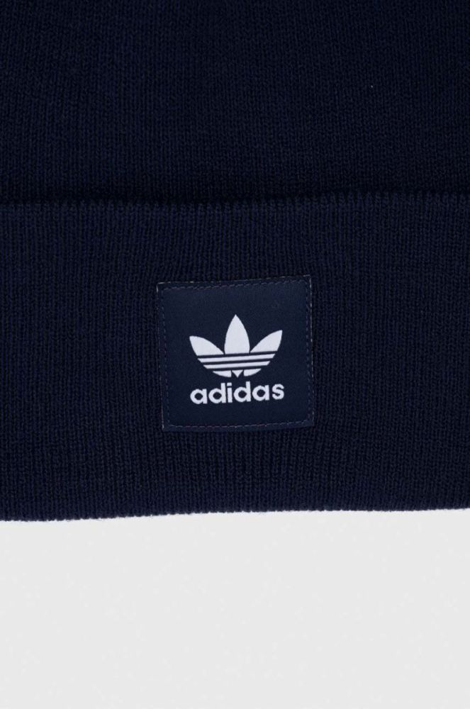 Шапка adidas Originals колір синій з тонкого трикотажу фото 3