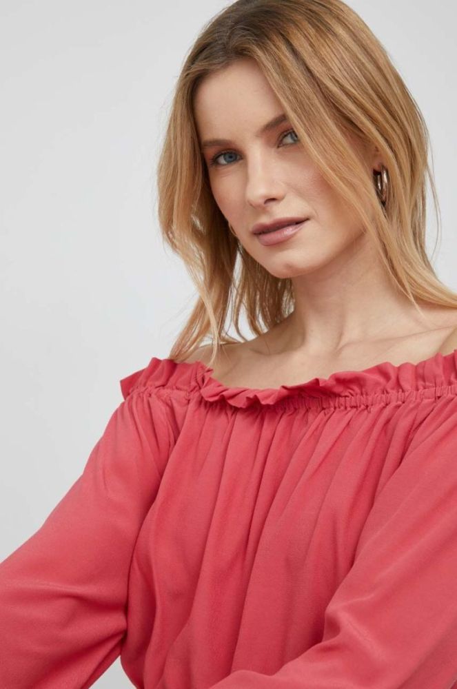 Блузка Pepe Jeans жіноча колір червоний однотонна фото 4