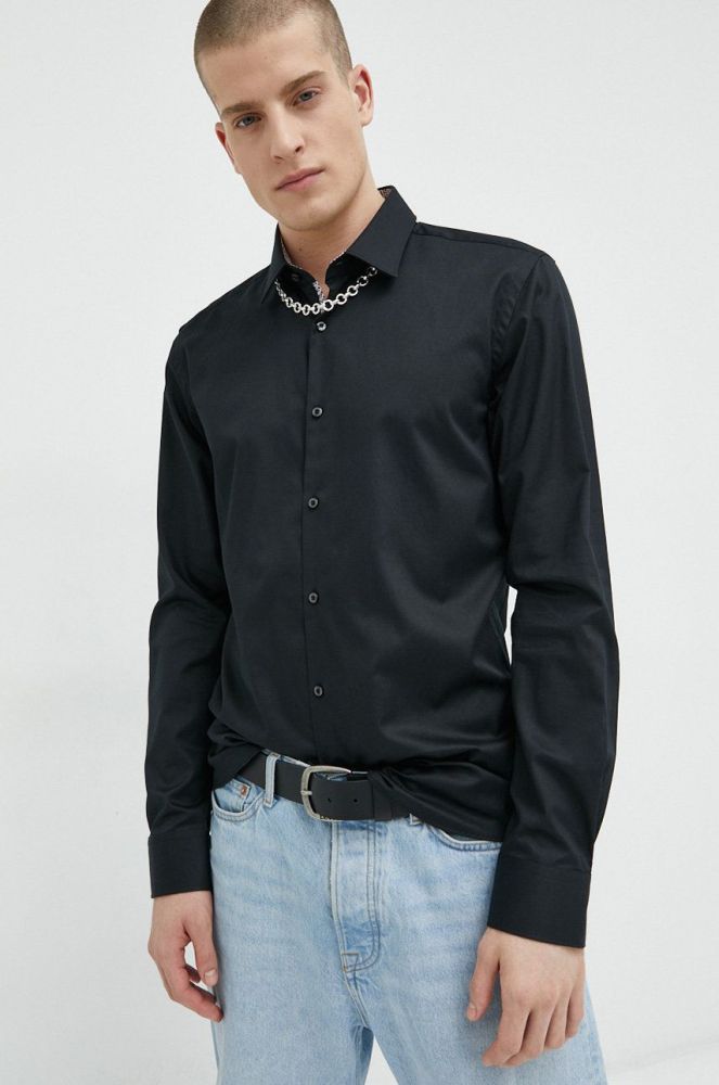 Бавовняна сорочка HUGO чоловіча колір чорний slim класичний комір (2896454)