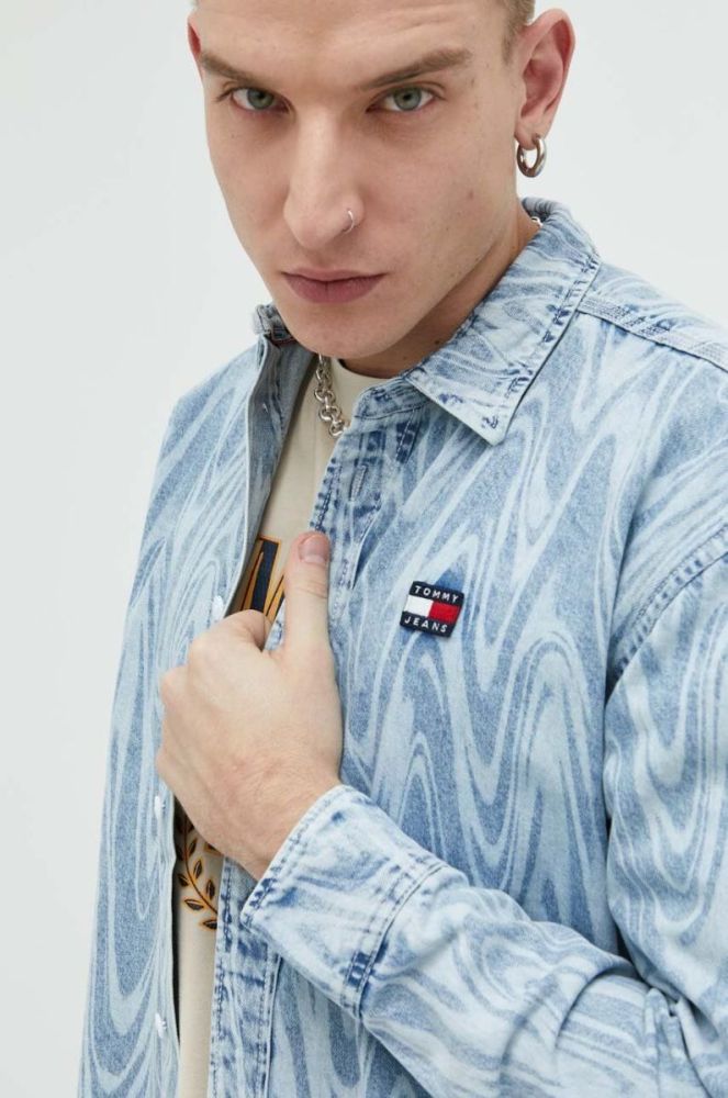 Джинсова сорочка Tommy Jeans чоловіча relaxed класичний комір колір блакитний (2974241) фото 5
