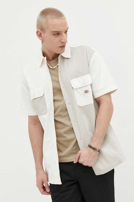 Бавовняна сорочка Dickies чоловіча колір бежевий relaxed класичний комір