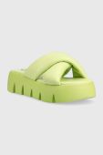 Шльопанці Steve Madden Broadcast жіночі колір зелений на платформі SM11002374