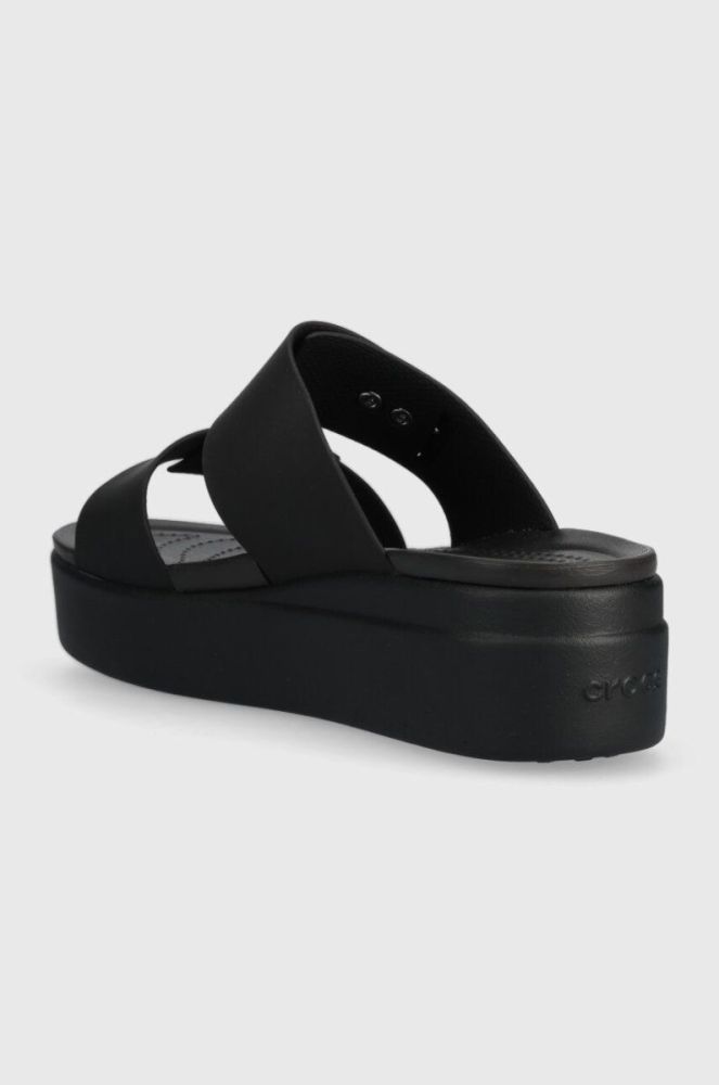 Шльопанці Crocs Brooklyn Low Wedge Sandal жіночі колір чорний на платформі 207431 фото 3