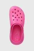 Шльопанці Crocs Classic Crush Clog жіночі колір рожевий на платформі 207521 207521.6UB-6UB