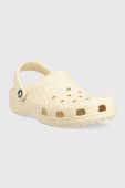 Шльопанці Crocs Classic Croskin Clog жіночі колір бежевий 206873