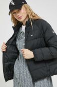 Пухова куртка Tommy Jeans жіноча колір чорний перехідна (2887341)