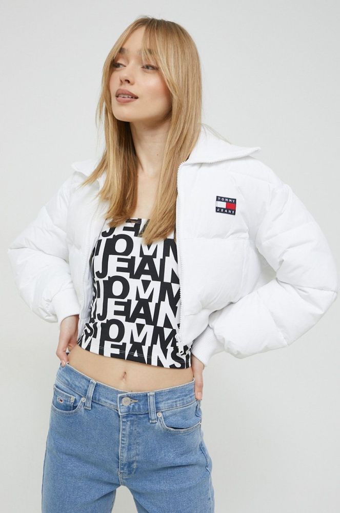 Куртка Tommy Jeans жіноча колір білий зимова (2882807)