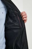 Куртка Tommy Hilfiger чоловіча колір чорний перехідна (2837189)