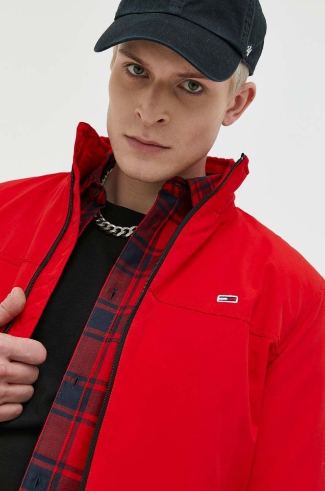 Куртка Tommy Jeans чоловіча колір червоний перехідна (2856511)