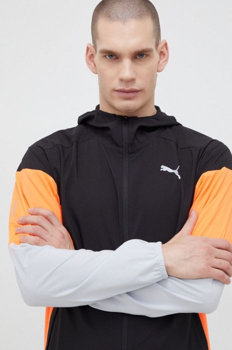 Бігова куртка Puma RUN Lightweight колір чорний перехідна