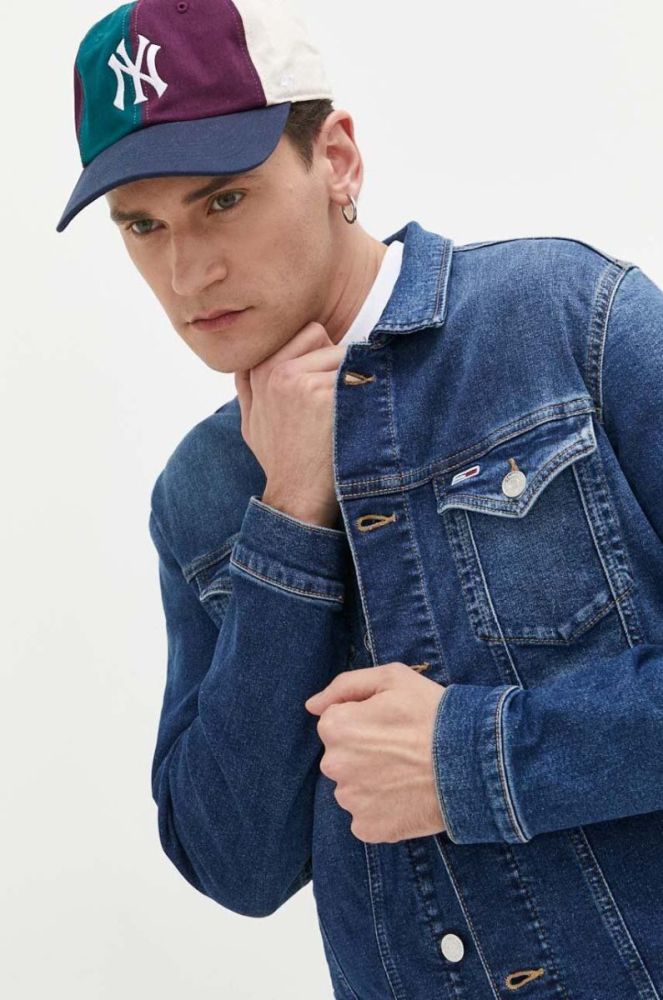 Джинсова куртка Tommy Jeans чоловіча колір синій перехідна фото 4