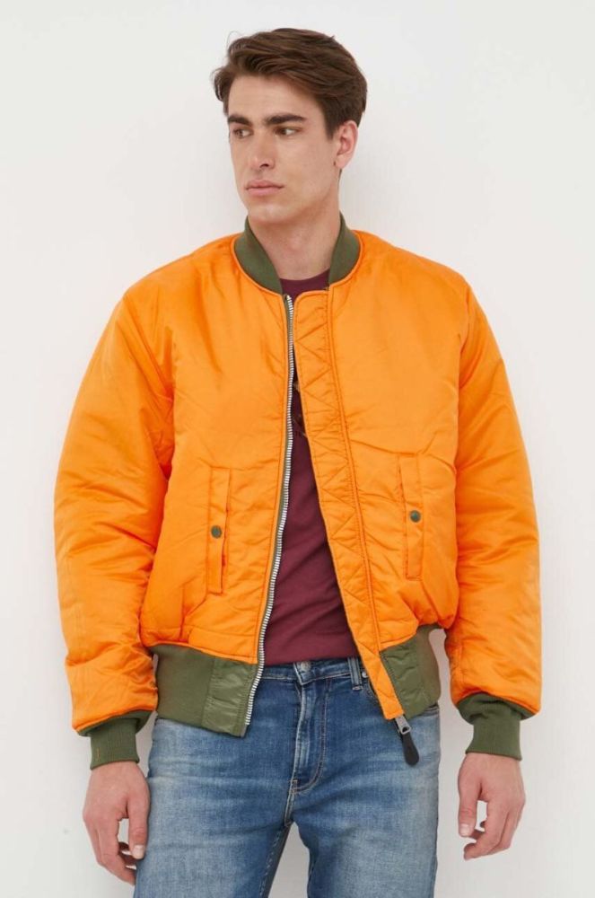 Двостороння куртка-бомбер Alpha Industries чоловіча колір зелений перехідна 100101.01-SageGreen фото 2