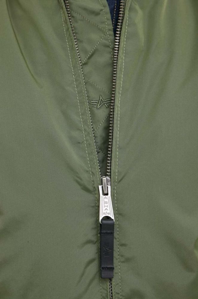 Куртка-бомбер Alpha Industries чоловічий колір зелений перехідна 191103.01-SageGreen фото 5