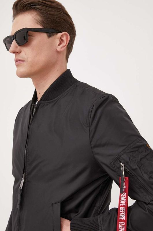 Куртка-бомбер Alpha Industries чоловічий колір чорний перехідна 191103.03-Black