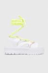 Сандалі Puma Mayze Sandal Laces Pop Wns жіночі колір білий на платформі 390638-01 Сандалі Puma Mayze Sandal Laces Pop Wns жіночі колір білий на платформі 390638-01