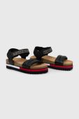 Сандалі Tommy Jeans FLAG OUTSOLE SANDAL жіночі колір чорний на платформі EN0EN02122