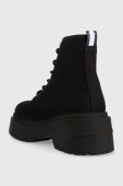 Кеди Tommy Jeans LACE UP FESTIV BOOTS жіночі колір чорний  EN0EN02133