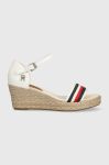 Сандалі Tommy Hilfiger MID WEDGE CORPORATE жіночі колір білий на танкетці