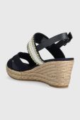 Сандалі Tommy Hilfiger GOLDEN WEBBING MID WEDGE жіночі колір синій на танкетці FW0FW07090