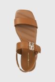 Шкіряні сандалі Tommy Hilfiger HARDWARE FLAT SANDAL жіночі колір коричневий FW0FW07094