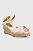 Сандалі Tommy Hilfiger HIGH WEDGE SEERSUCKER жіночі колір рожевий на танкетці FW0FW07158