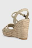 Сандалі Tommy Hilfiger ESSENTIAL BASIC WEDGE SANDAL жіночі колір бежевий на танкетці FW0FW07220 Сандалі Tommy Hilfiger ESSENTIAL BASIC WEDGE SANDAL жіночі колір бежевий на танкетці FW0FW07220