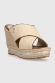 Сандалі U.S. Polo Assn. жіночі колір бежевий на танкетці AYLIN008W 3Y1