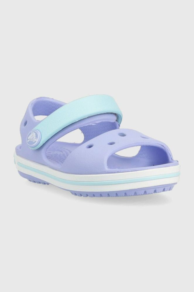Дитячі сандалі Crocs колір фіолетовий фото 2