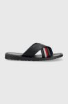 Шльопанці Tommy Hilfiger CRISS CROSS чоловічі колір чорний FM0FM04457 Шльопанці Tommy Hilfiger CRISS CROSS чоловічі колір чорний FM0FM04457