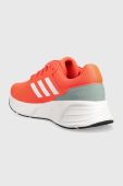Бігові кросівки adidas Performance Galaxy 6 колір помаранчевий