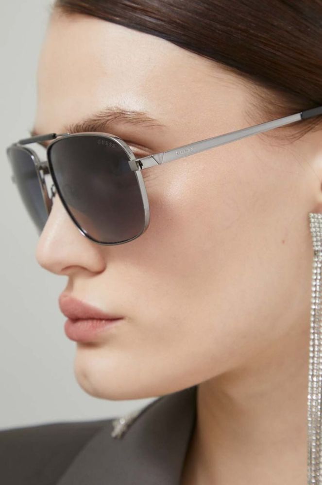 Сонцезахисні окуляри Guess колір чорний (3170588) фото 5