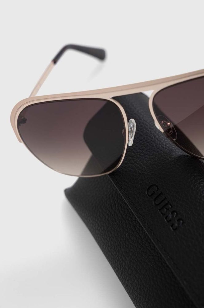 Сонцезахисні окуляри Guess колір бежевий (3170592) фото 4
