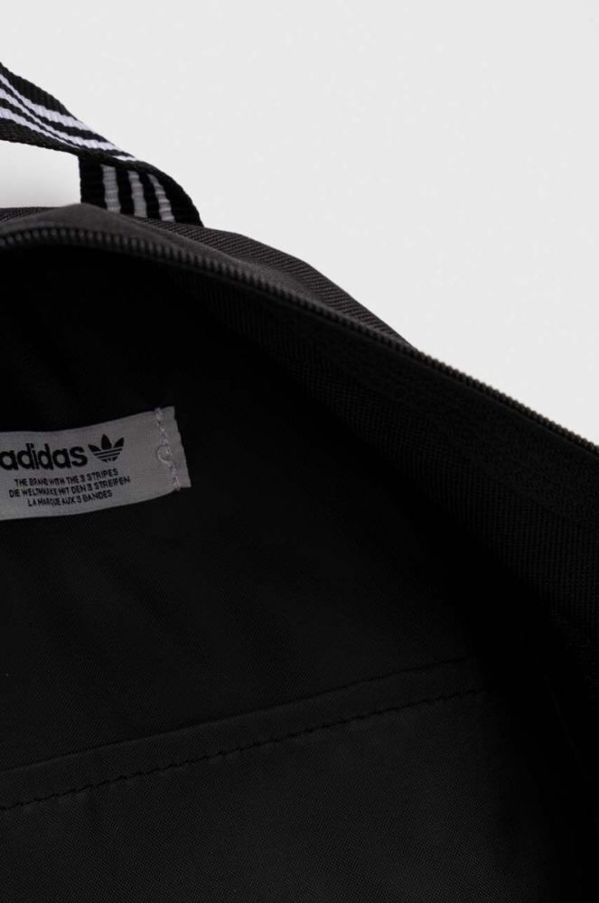 Рюкзак adidas Originals колір чорний малий однотонний фото 5