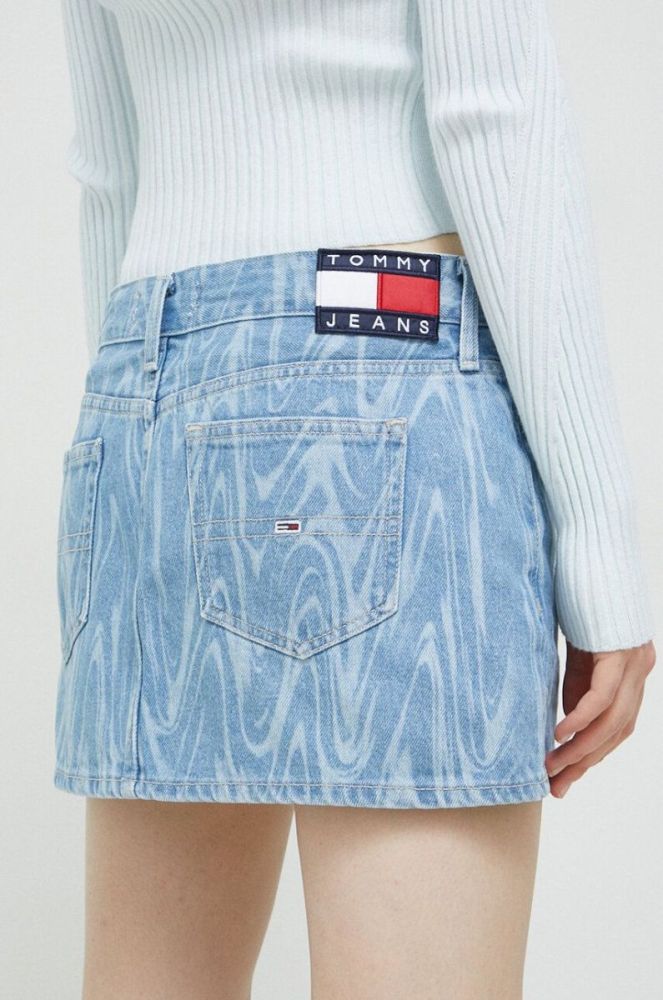 Джинсова спідниця Tommy Jeans mini пряма колір блакитний (3000733) фото 3