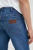 Джинси Wrangler Greensboro чоловічі колір блакитний (3087194)