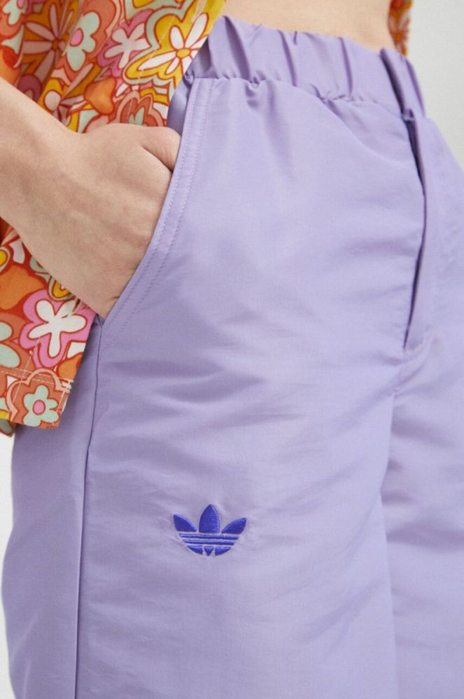 Штани adidas Originals жіночі колір фіолетовий з аплікацією фото 4