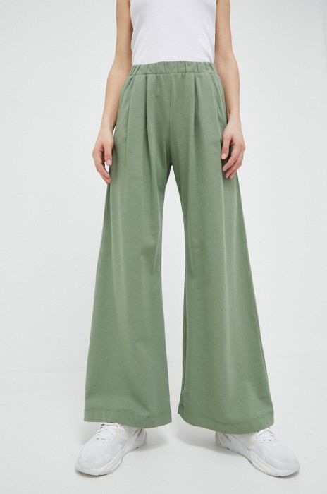 Спортивні штани Deha колір зелений однотонні