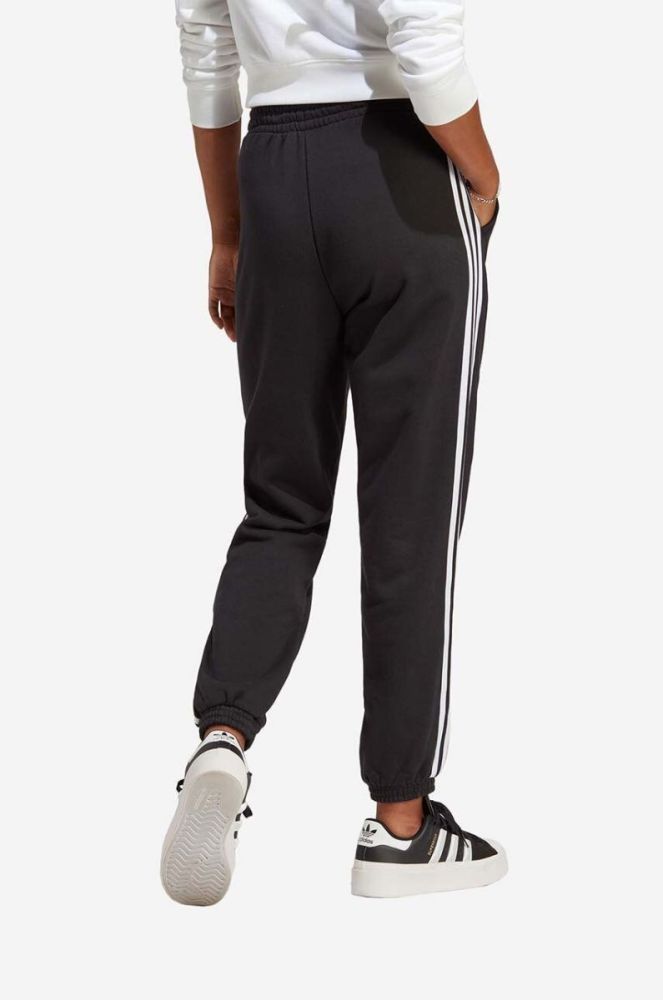 Бавовняні спортивні штани adidas Originals колір чорний з аплікацією IB7457-black фото 2