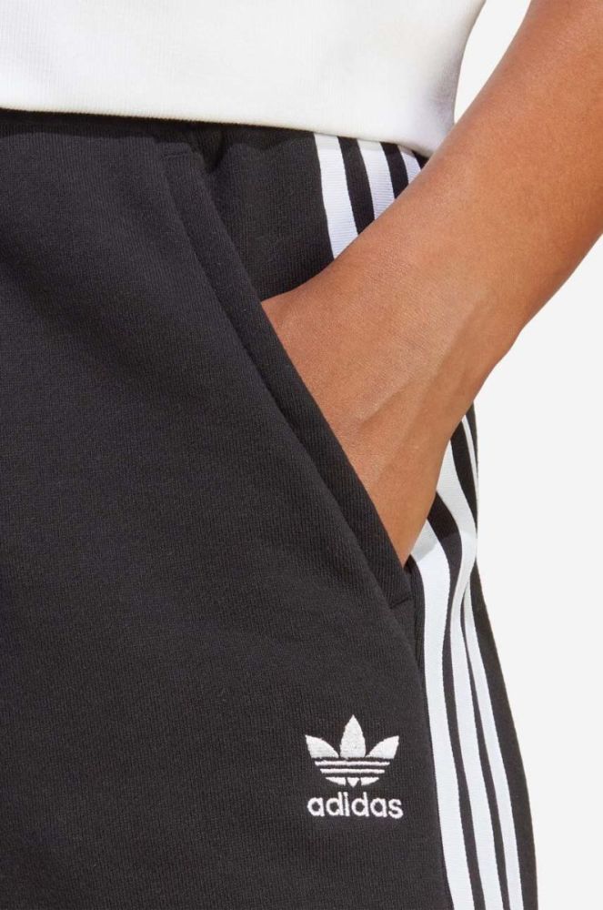 Бавовняні спортивні штани adidas Originals колір чорний з аплікацією IB7457-black фото 4