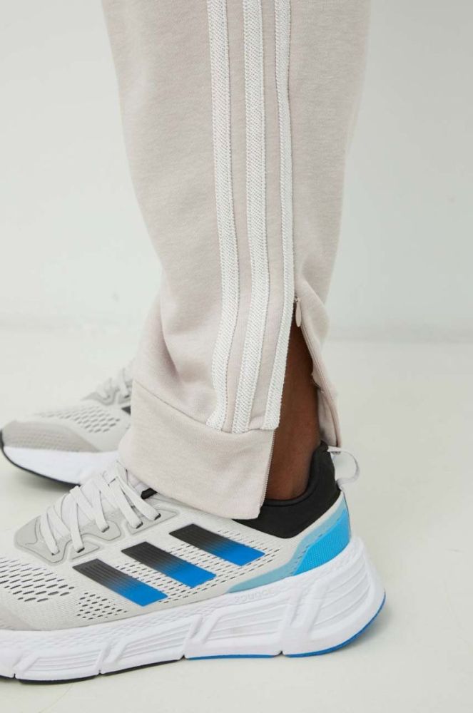 Спортивні штани adidas Performance чоловічі колір бежевий з аплікацією фото 4