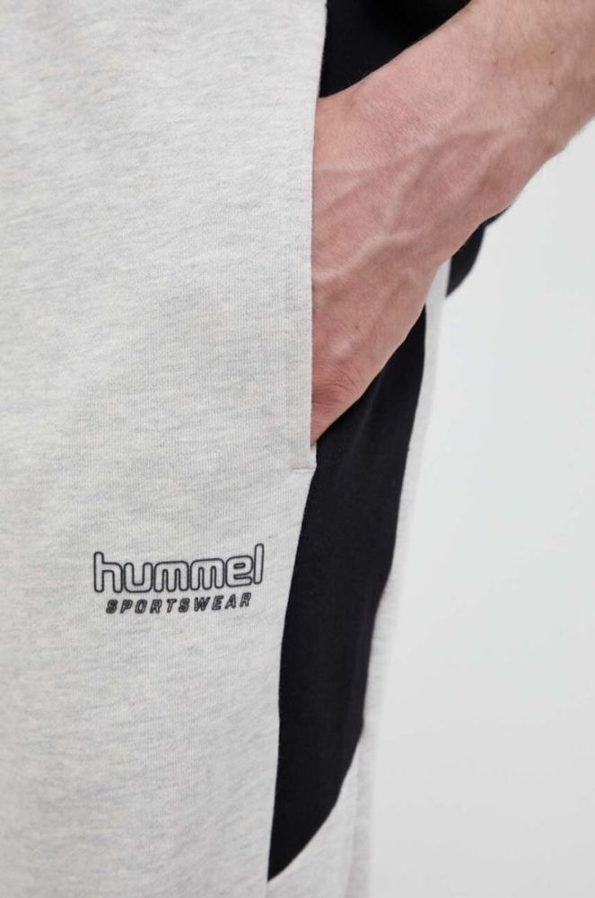 Бавовняні спортивні штани Hummel колір сірий однотонні фото 4
