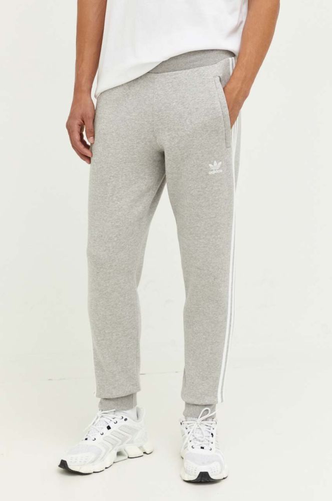 Спортивні штани adidas Originals Adicolor Classics 3-Stripes Pants колір сірий з аплікацією IA4795-grey