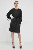 Сукня BOSS колір чорний mini пряма (2906353)