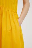 Бавовняна сукня United Colors of Benetton колір жовтий midi розкльошена