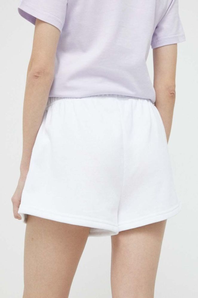 Шорти Juicy Couture жіночі колір білий з аплікацією висока посадка фото 3
