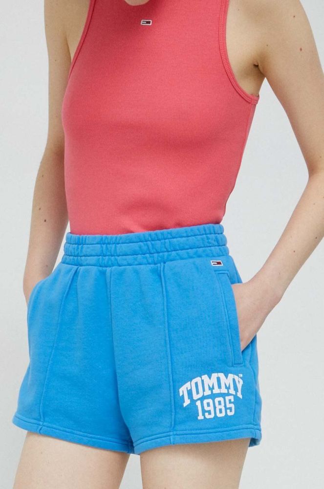 Бавовняні шорти Tommy Jeans однотонні висока посадка колір блакитний (2997231)