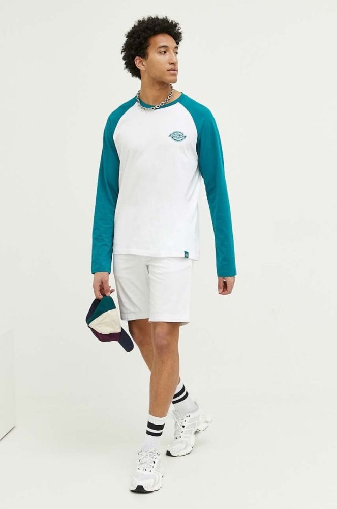 Шорти Superdry чоловічі колір білий фото 2