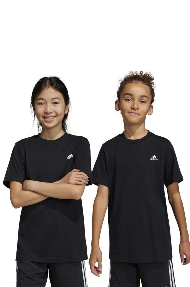 Дитяча бавовняна футболка adidas U SL колір чорний з принтом