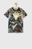 Дитяча бавовняна футболка Guess візерунок колір барвистий (2857090)