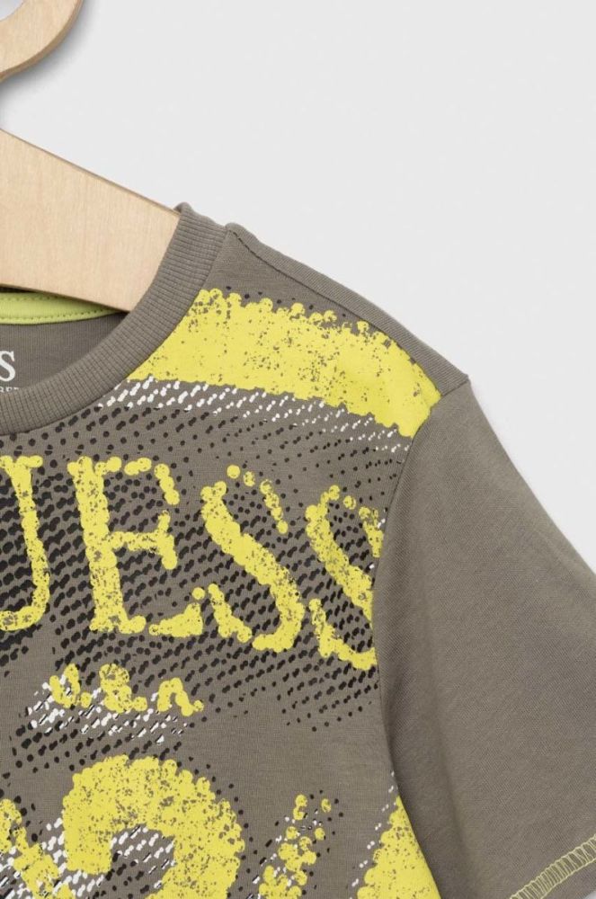 Дитяча бавовняна футболка Guess колір зелений з принтом (2937614) фото 3